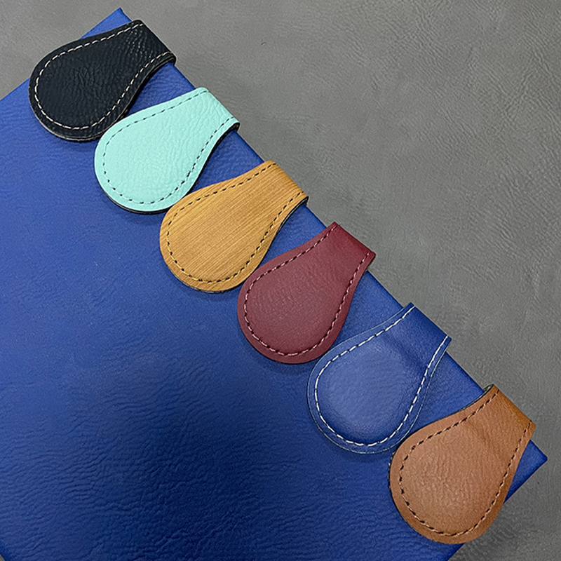 Leabharmharc Maighnéad Leatherette Laserable