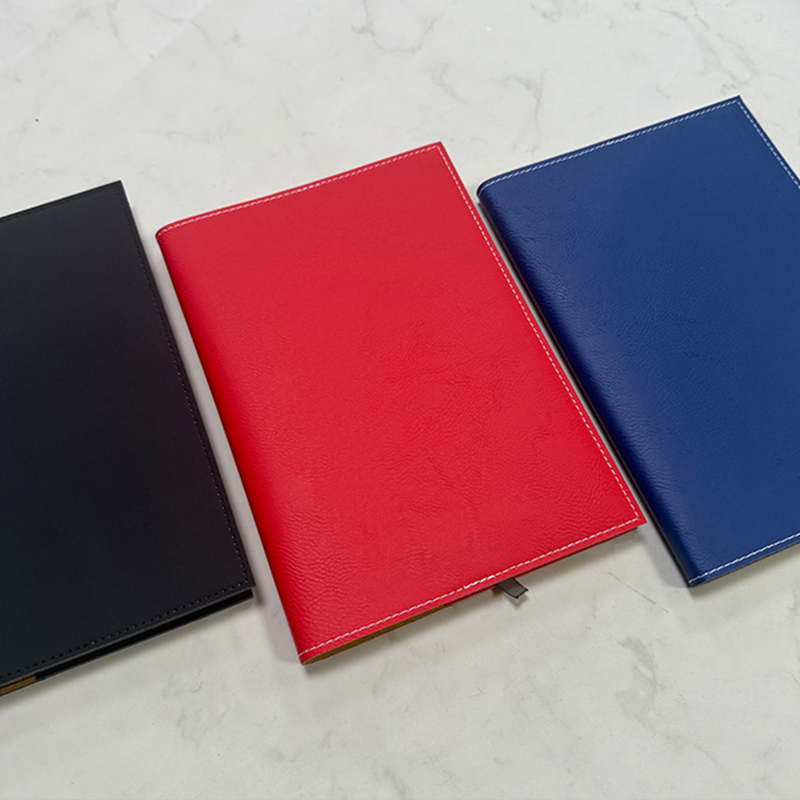 Leabhar nótaí Inathraithe Leatherette Laserable