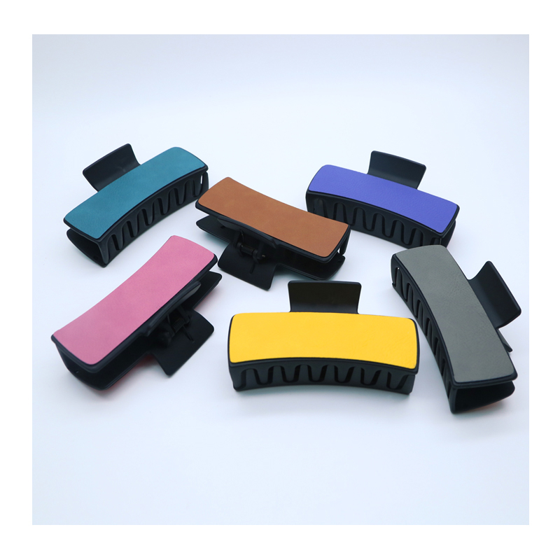 Gearrthóg Gruaige Laserable Leatherette