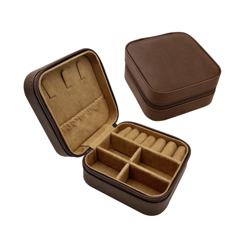 Bosca Seodra Taistil Leatherette Laserable 4×4 le Líneáil Tan