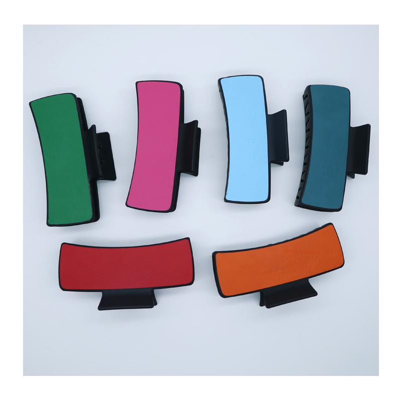 Gearrthóg Gruaige Laserable Leatherette