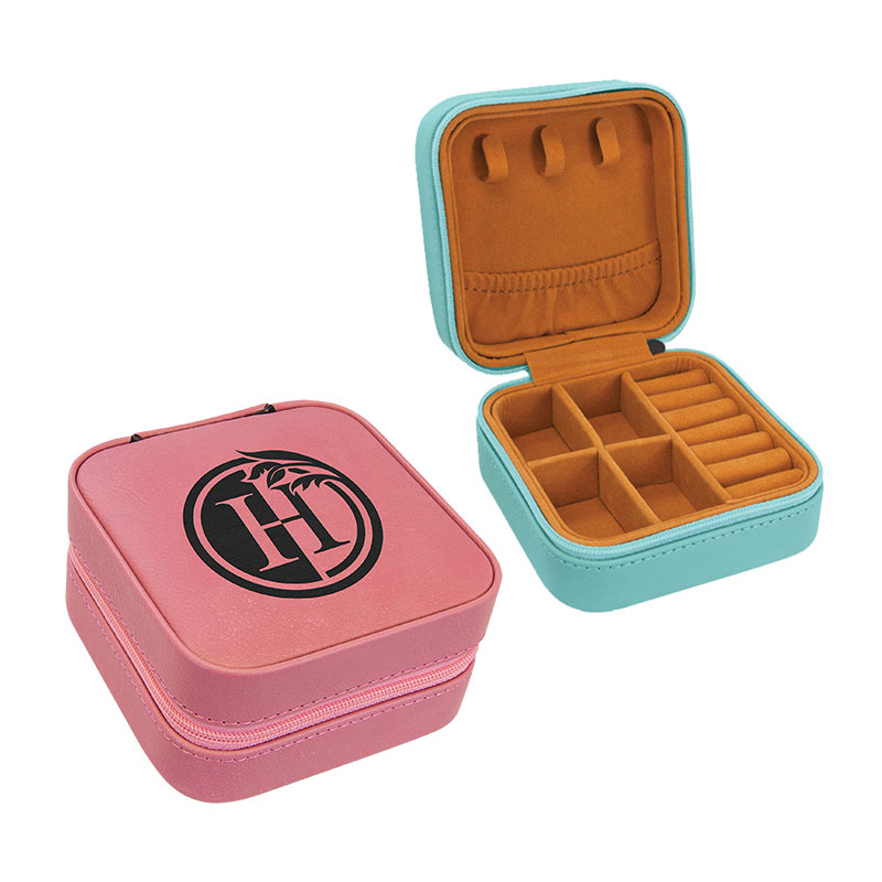 Bosca Seodra Taistil Leatherette Laserable 4×4 le Líneáil Tan