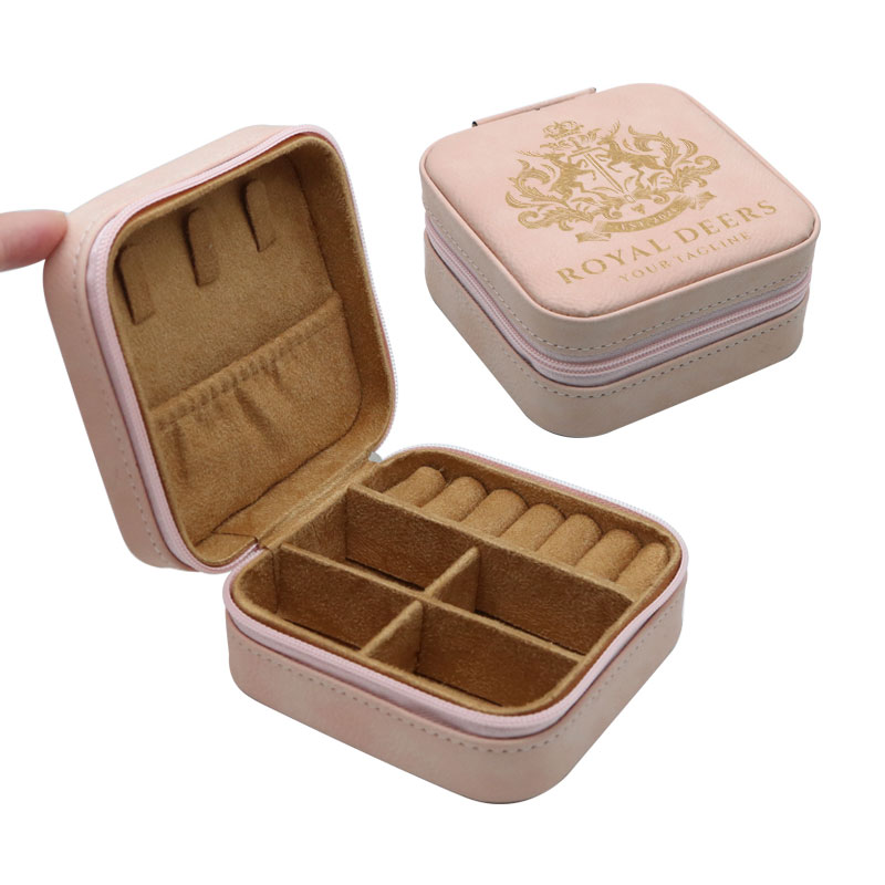 4 × 4 Laserable Leatherette Taisteal Bosca Jewelry le Líneáil Dubh
